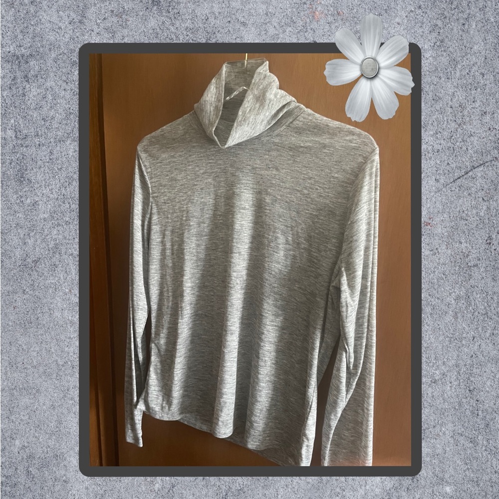 H&M grey top. Size XL. Polyester and Viscose. New with tags.